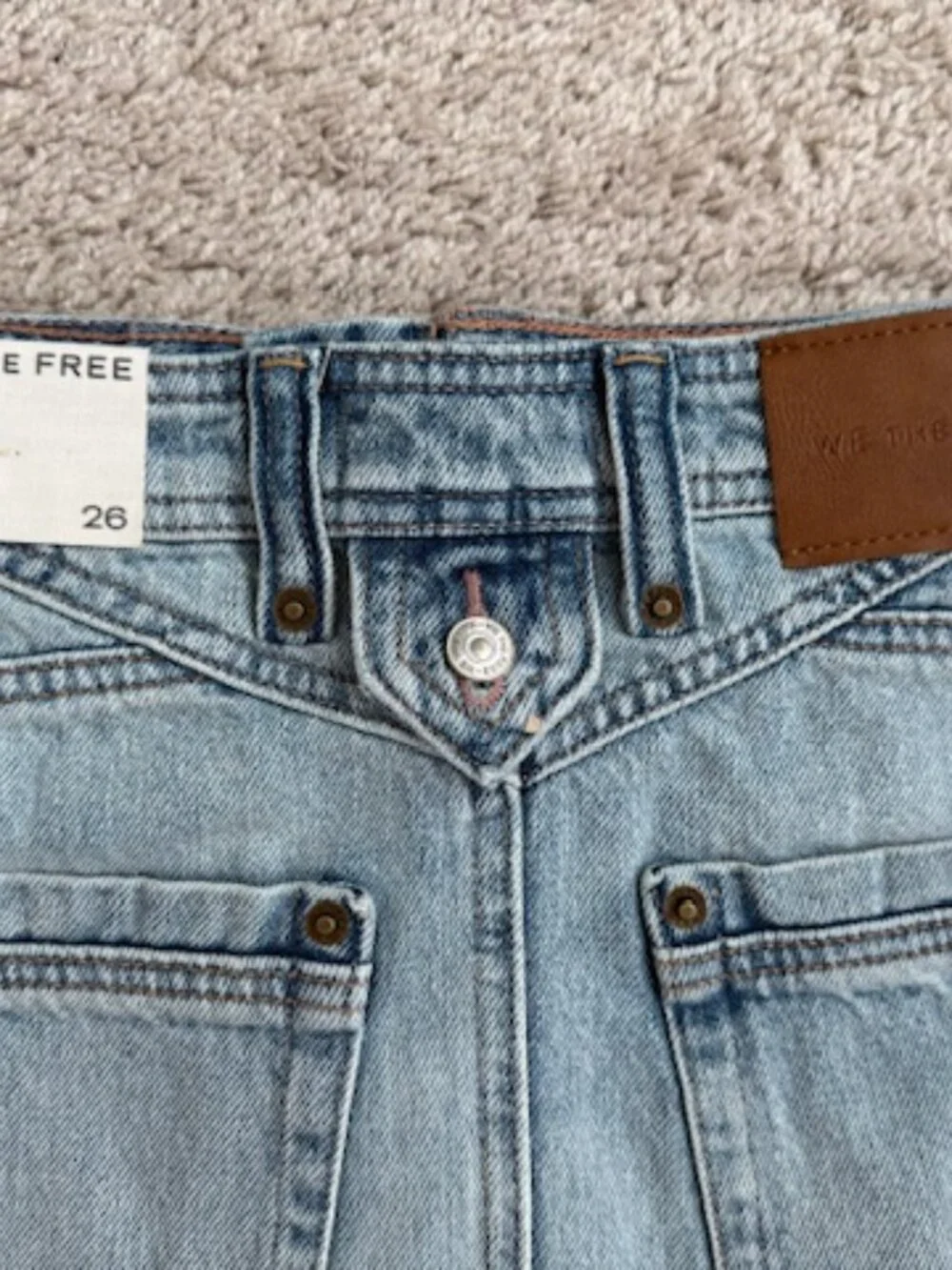Free People We The Free Suzy Denim Midi Skirt Light Wash Size 26 NWT